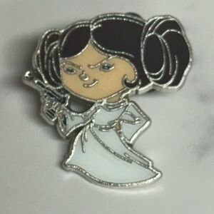 5/$25 Cute Star Wars Leia Pin